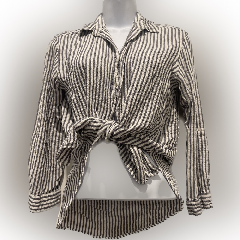 Button up top Medium